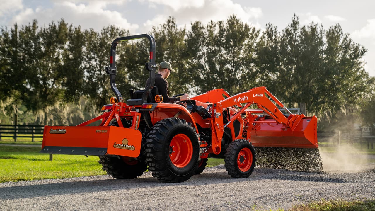 Cast-iron front & rear axle